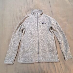 Patagonia: long sleeve jacket.